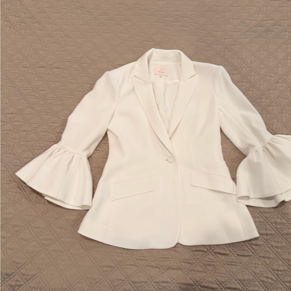 cinq a sept Cream Ruffle Sleeve Blazer - Picture 10 of 11